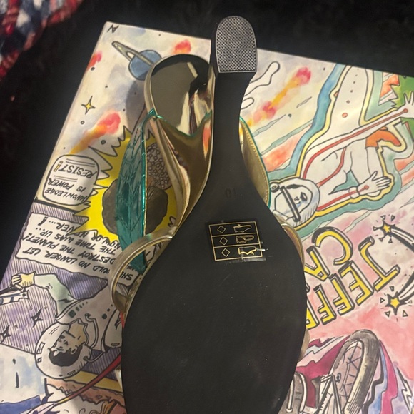 Jeffrey Campbell Red and Gold Heart Sandals - Picture 3 of 5